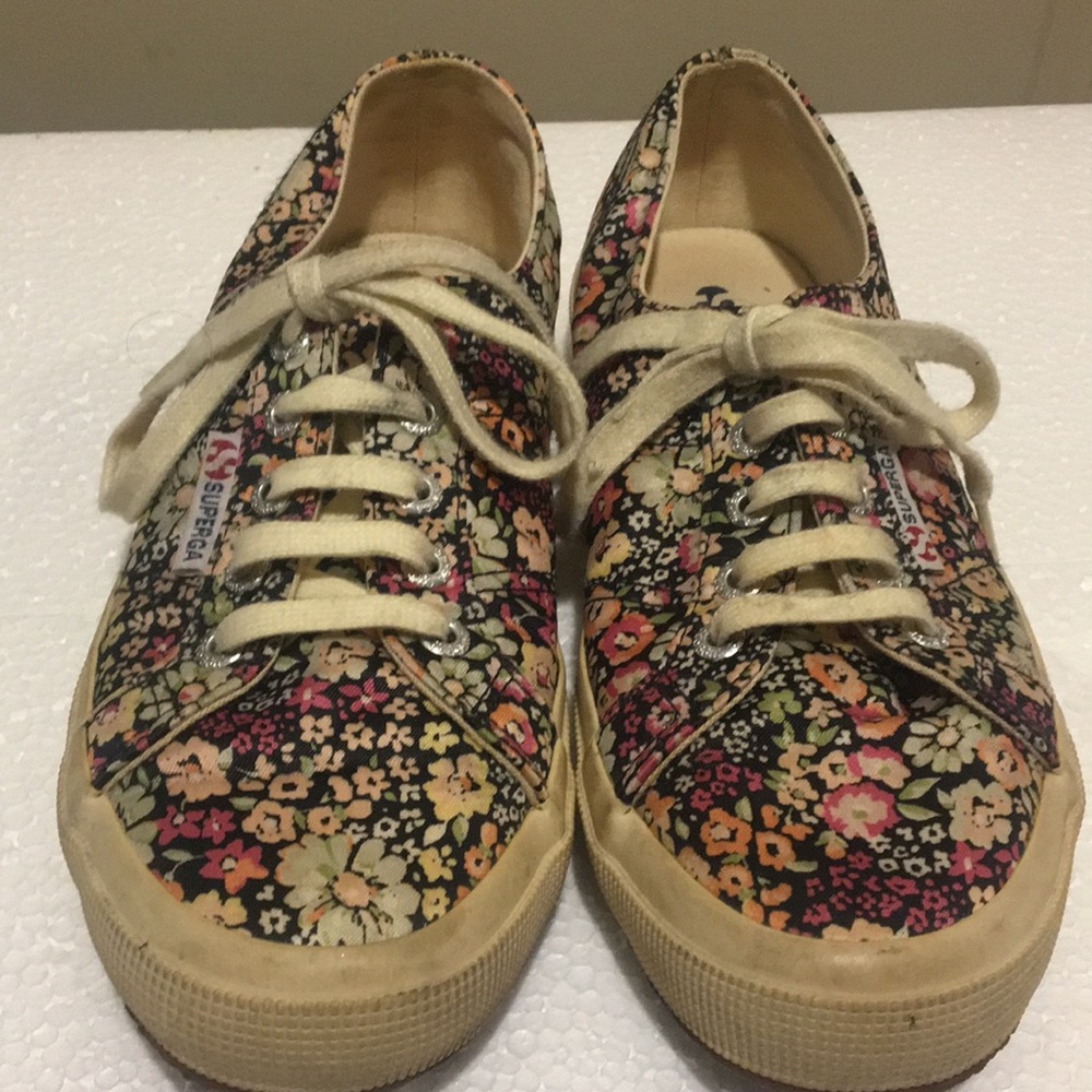 Superga floral flowers lace up sneakers size 38(W 7.5/M 6) black cream pink